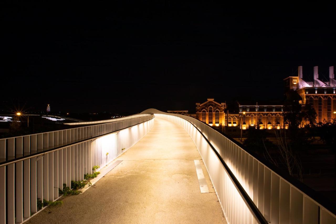 Ambassador River Shower Suites Lisbon Bagian luar foto